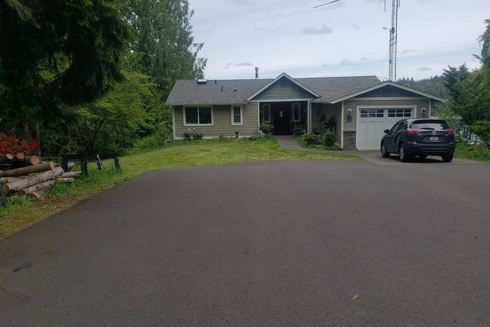 Property building, Street view, Parking