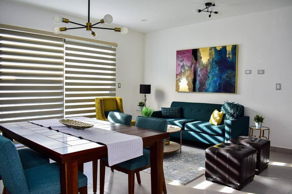 Living room, Dining area