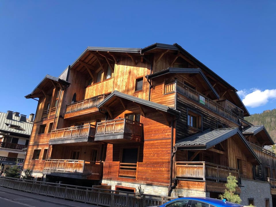 Appartement Moderne 2 Chambres au Centre de Morzine avec Parking et Wifi - FR-1-754-87 Apartment in Montriond