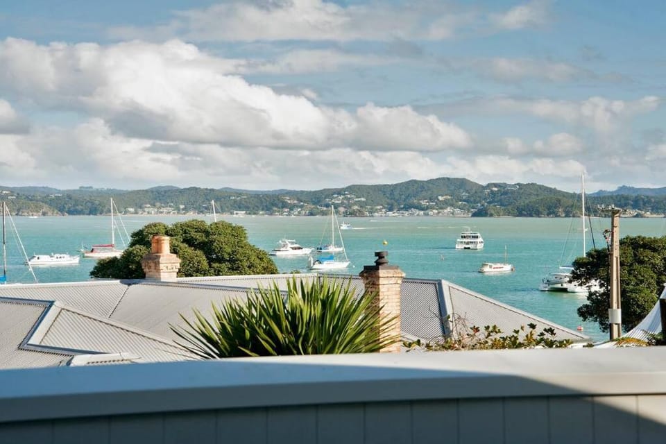 Escape North - 2 - 6 Bedrooms 14 Guests Max House in Northland