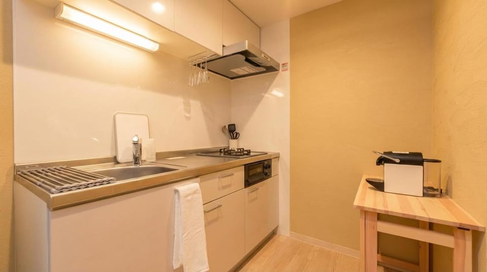 Karabiner House Hikihune Apartment in Japan