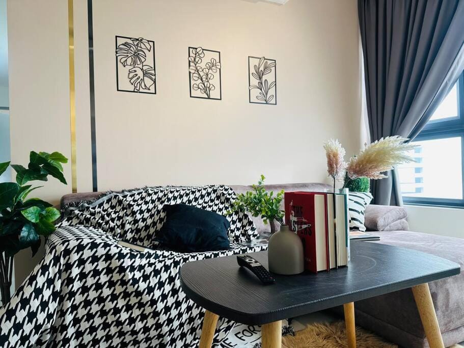 MVD41#Family Suite 8pax 3 Rooms M Vertica Velocity Mall Cheras IKEA Mytown Short Walk to MRT & LRT Maluri Apartment in Federal Territory of Kuala Lumpur