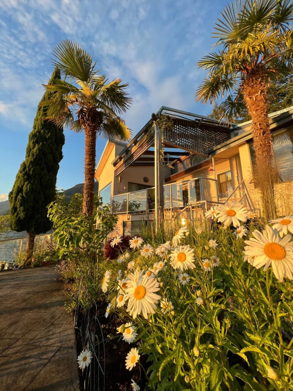 Property building, Natural landscape, Mountain view