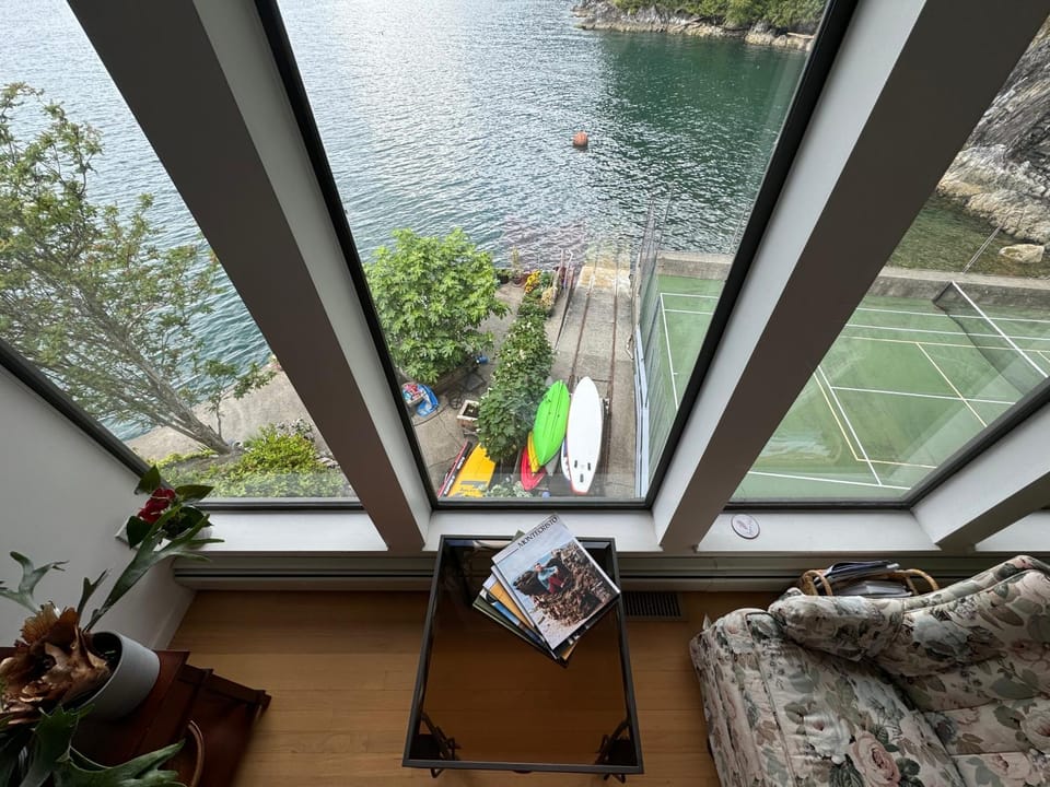 Dream House -Water Lily Villa in West Vancouver