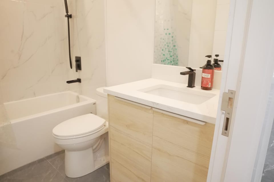 Toilet, Bathroom
