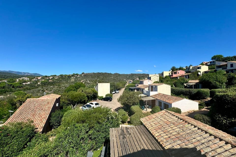Adorable duplex vue mer 5 min à pied de Santa Giulia House in Porto-Vecchio