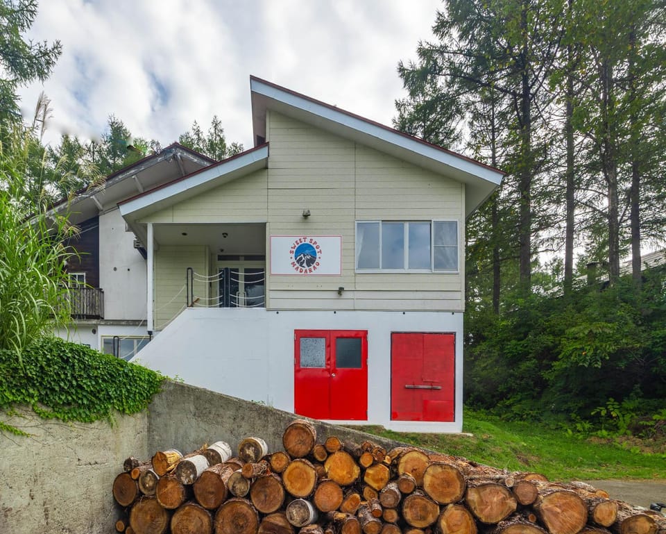 Property building, Spring, Day