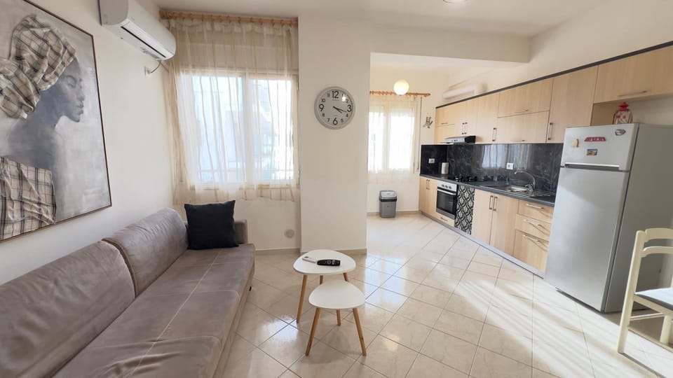 Iniko Apartment Lungomare-Sea View Apartment in Vlorë