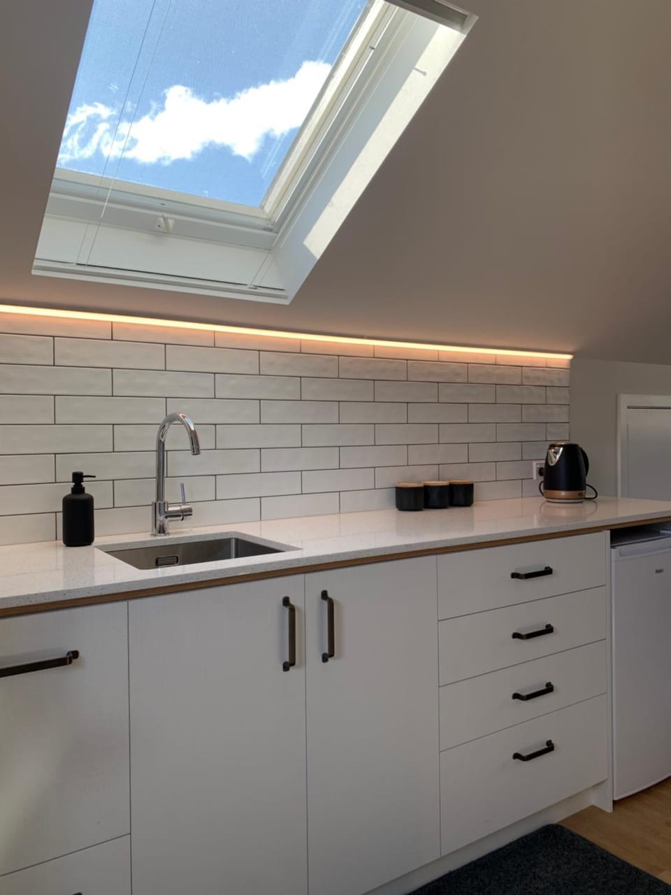 Kitchen or kitchenette