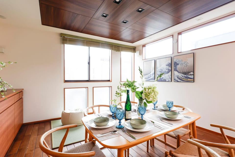 Living room, Dining area