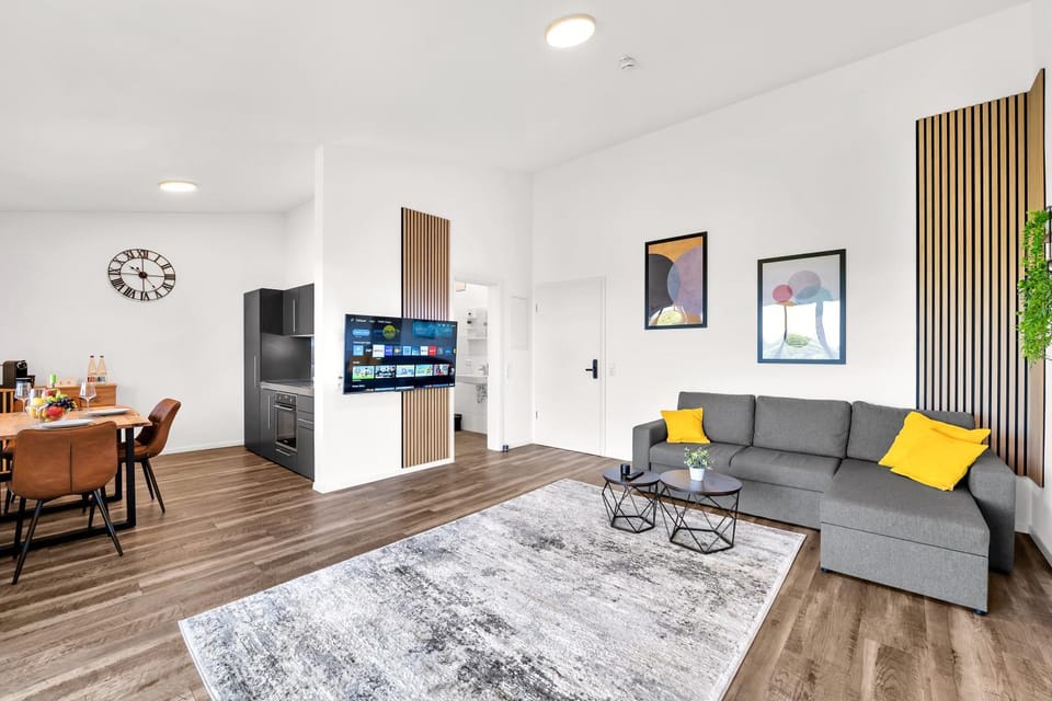 TV and multimedia, Kitchen or kitchenette, Living room, Dining area, Evening entertainment
