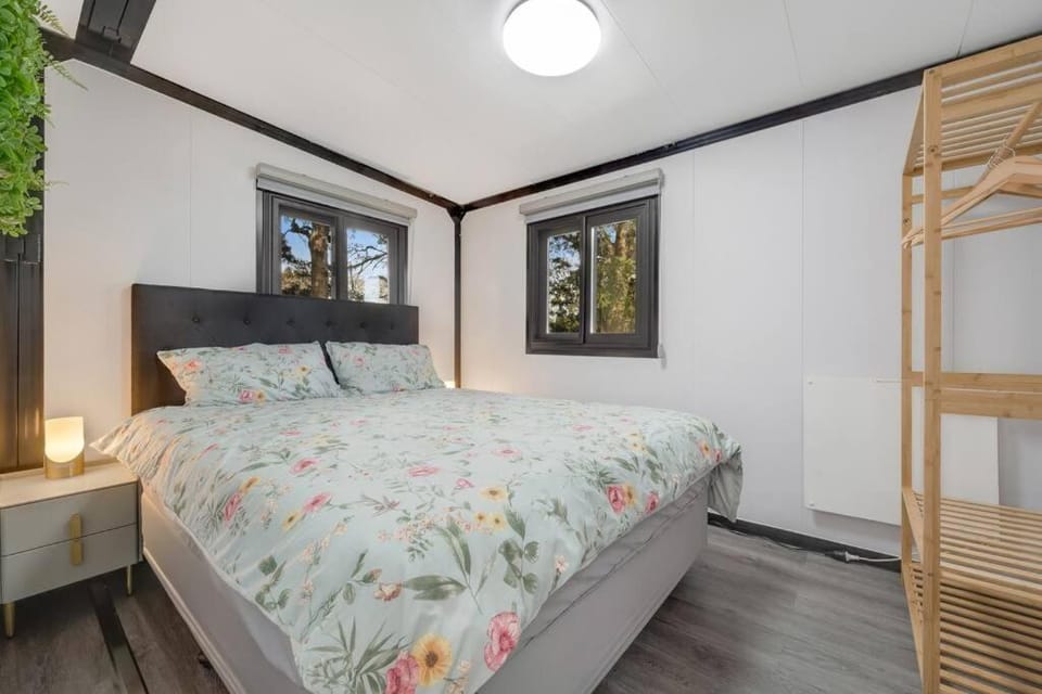 2 bedrooms Cabin 5 min to Pukekohe town centre Cabin in Waikato