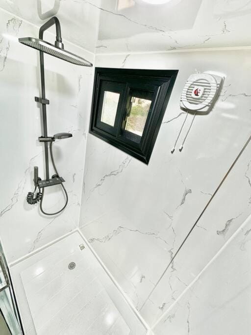 2 bedrooms Cabin 5 min to Pukekohe town centre Cabin in Waikato