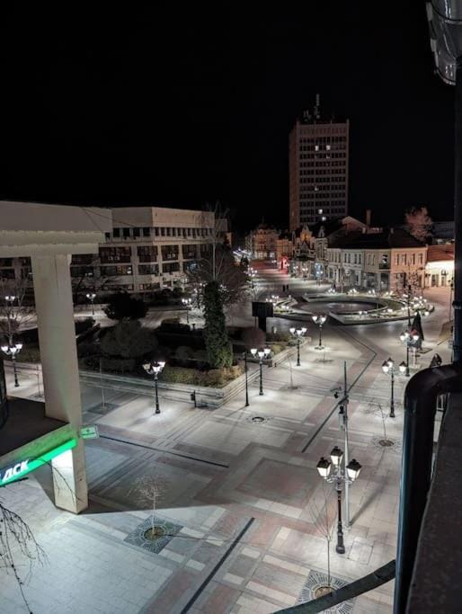 Dani's Central Square Apartment in Dolj County, Romania