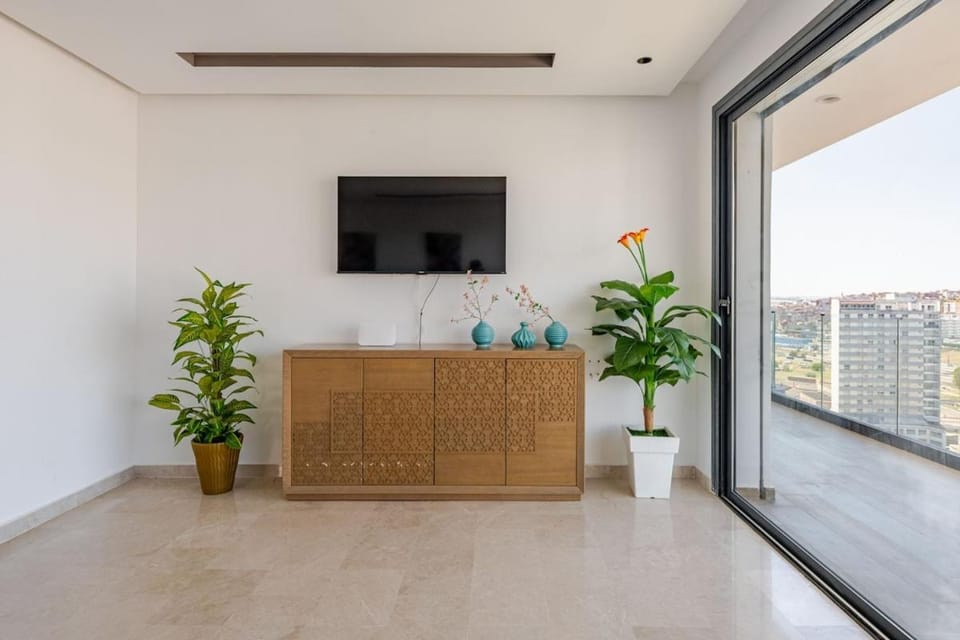 Skyline 3BR Apartment with Expansive Private Terrace - Families Only Apartment in Tangier