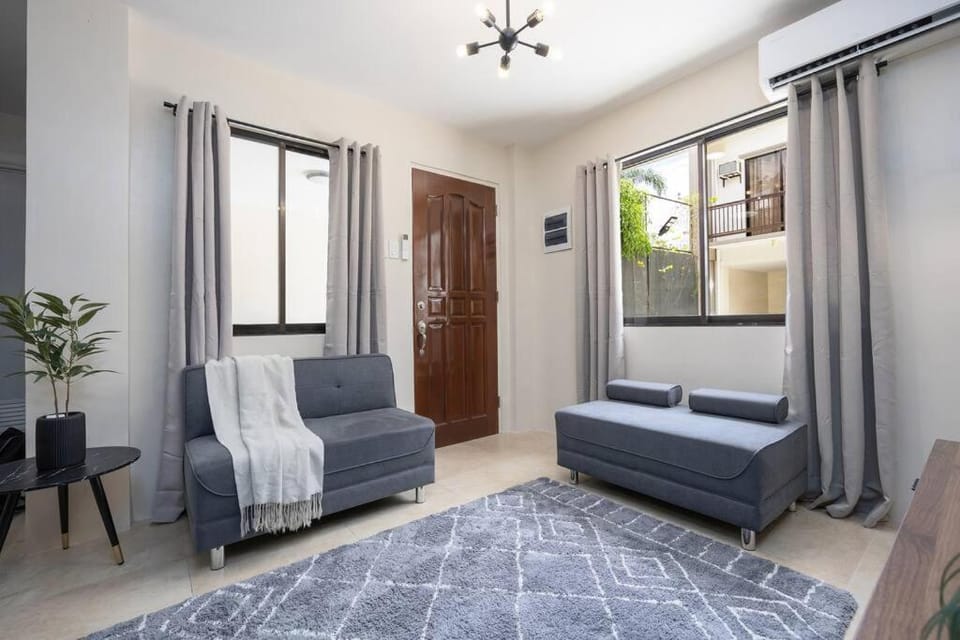 3BR Furnished House Near Cebu IT Park with Parking, Fast WiFi, Netflix and More House in Cebu City