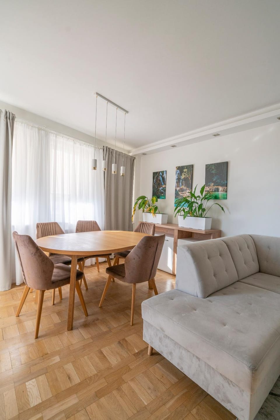 Living room, Seating area, Dining area