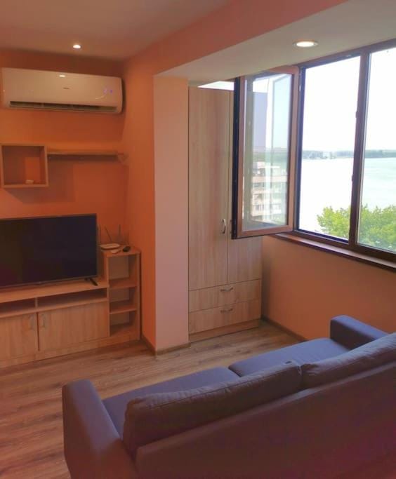 Danube View Apartment in Dolj County, Romania