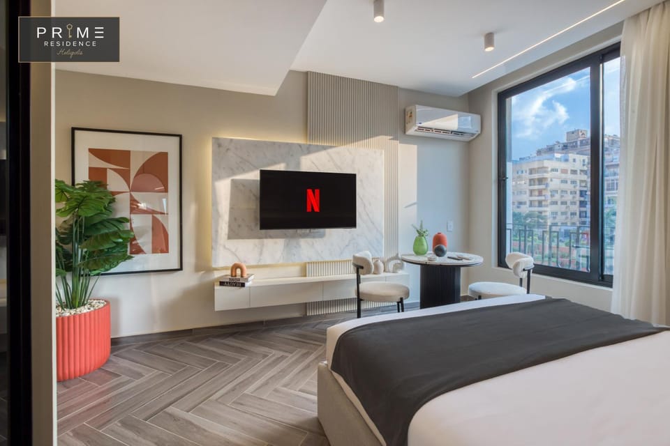 Bed, Seating area, air conditioner