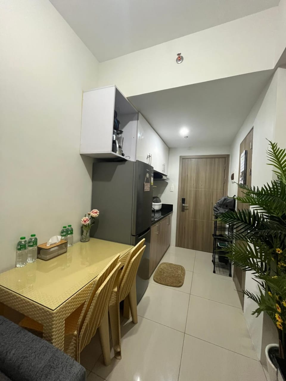 Chill in Peace Staycation 2BR condo at Field Residences, Sucat near NAIA Apartment hotel in Las Pinas
