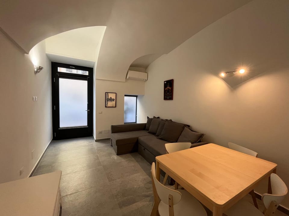 Living room, air conditioner
