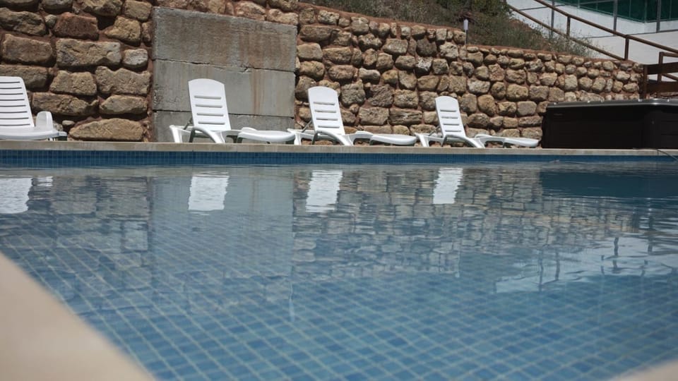 Swimming pool, Swimming pool