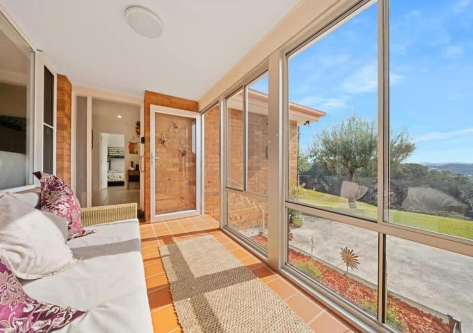 Patio, Day, View (from property/room), Balcony/Terrace, Living room, Seating area