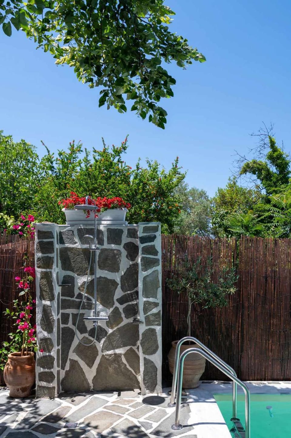 Shower, Day, Garden, Bathroom, Garden view, Pool view, Swimming pool