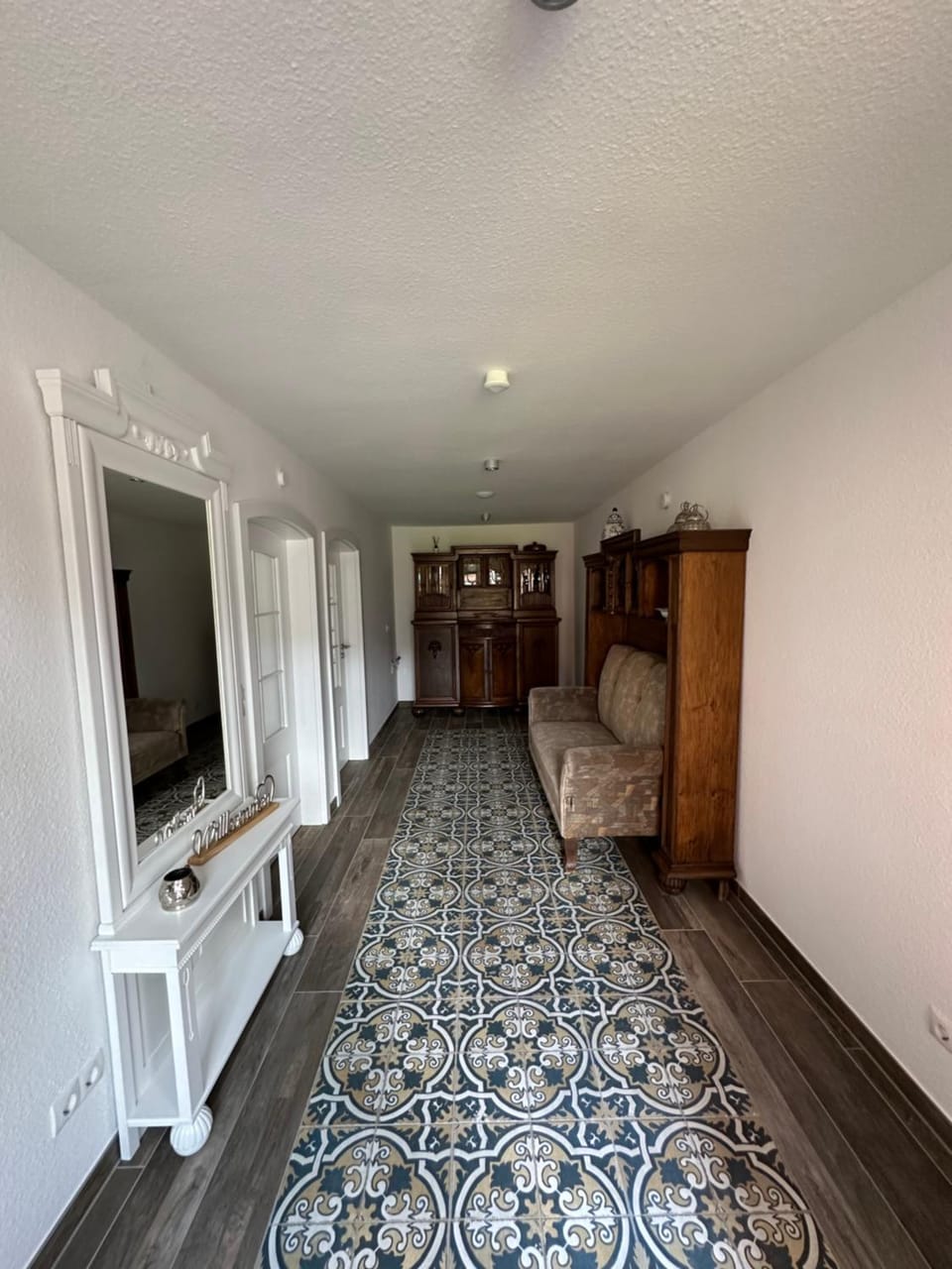 Photo of the whole room