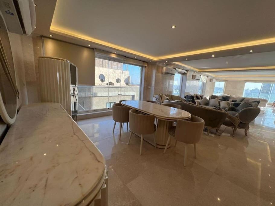 EG-CN-62 Three BR Nial View Apartment in Cairo Governorate