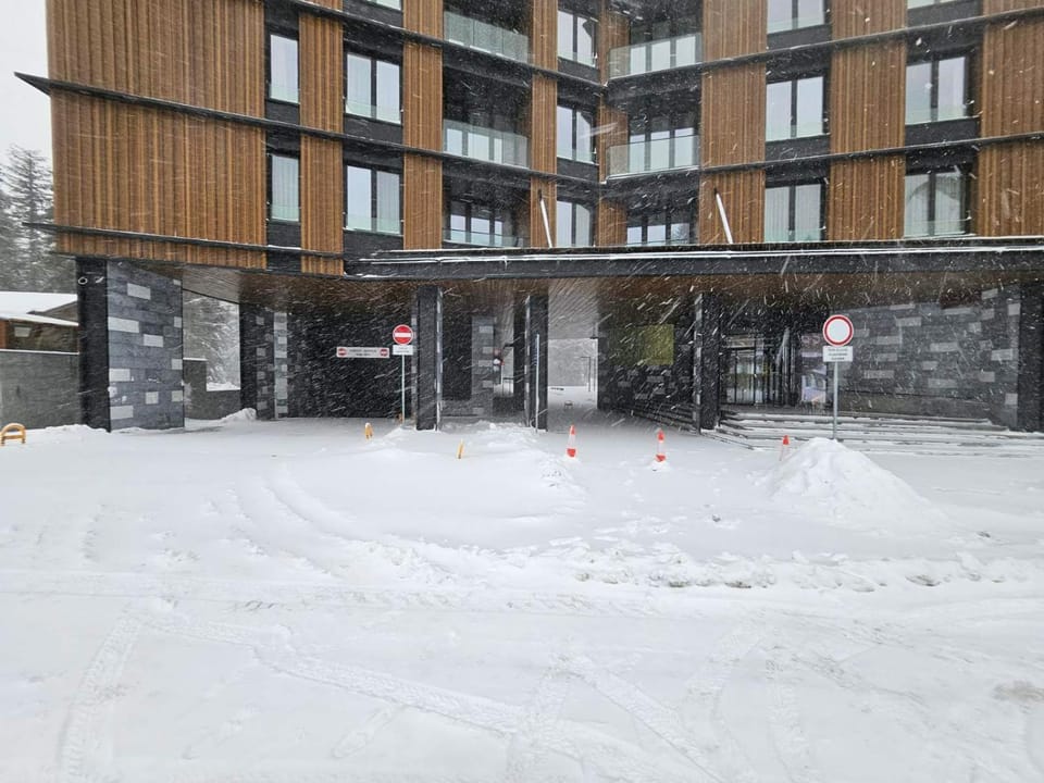 Property building, Winter