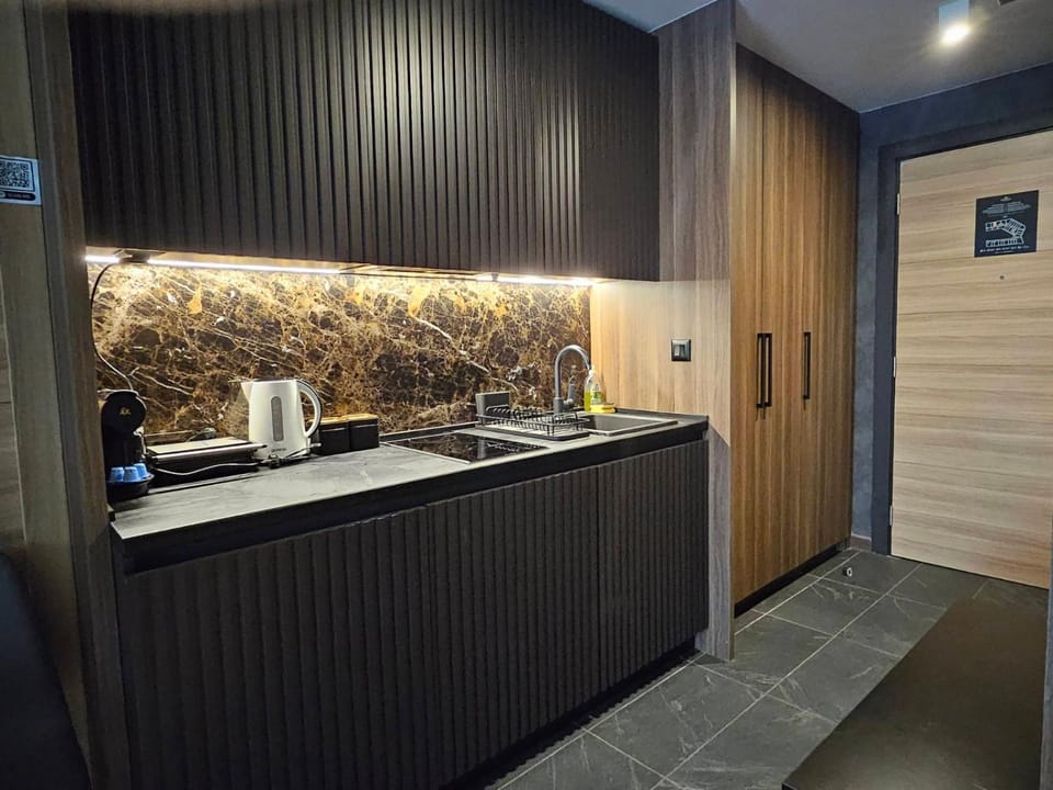 Coffee/tea facilities, Kitchen or kitchenette