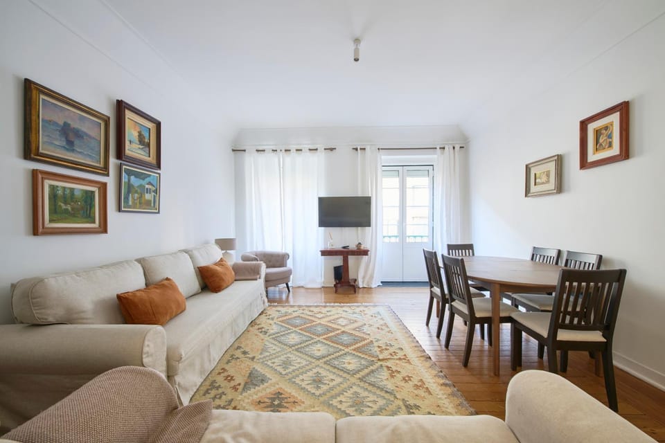 Bird's eye view, TV and multimedia, Balcony/Terrace, Living room, Seating area, Dining area