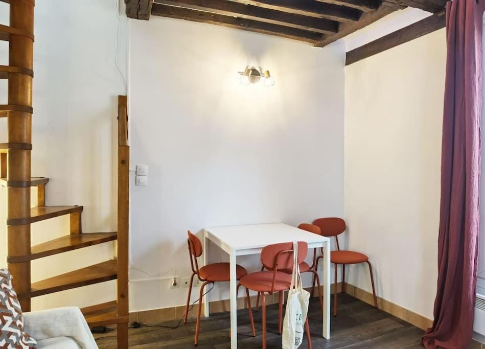 Calm Loft apt in the center of 11arr N11-199 Apartment in Paris