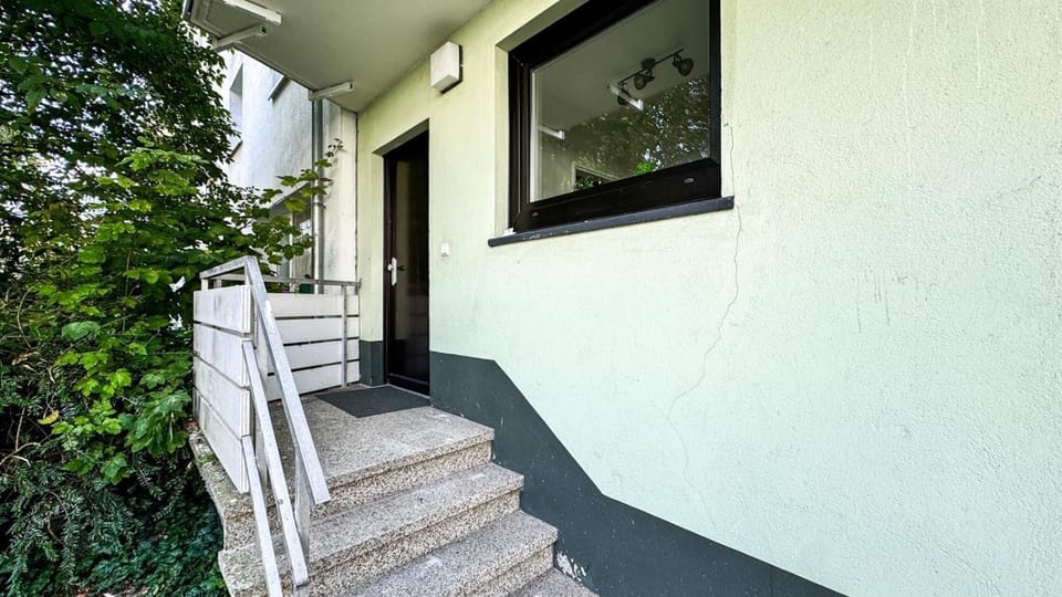Property building, Day, Garden, View (from property/room), Balcony/Terrace, Garden view