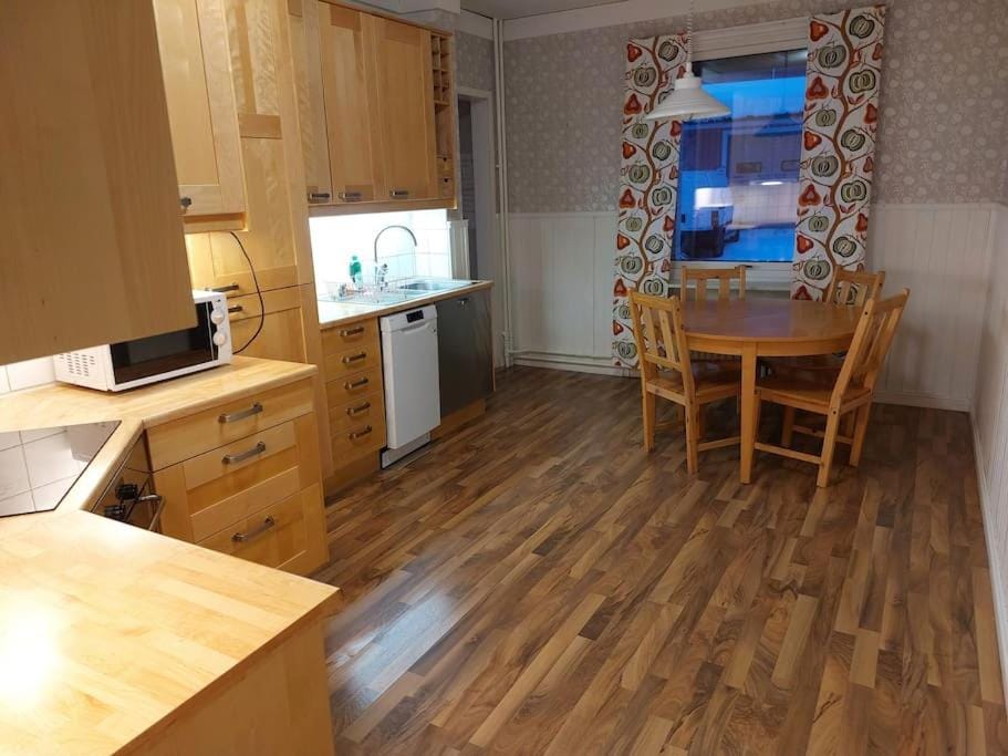 Spacious three-room apartment with balcony Apartment in Norrbotten County, Sweden