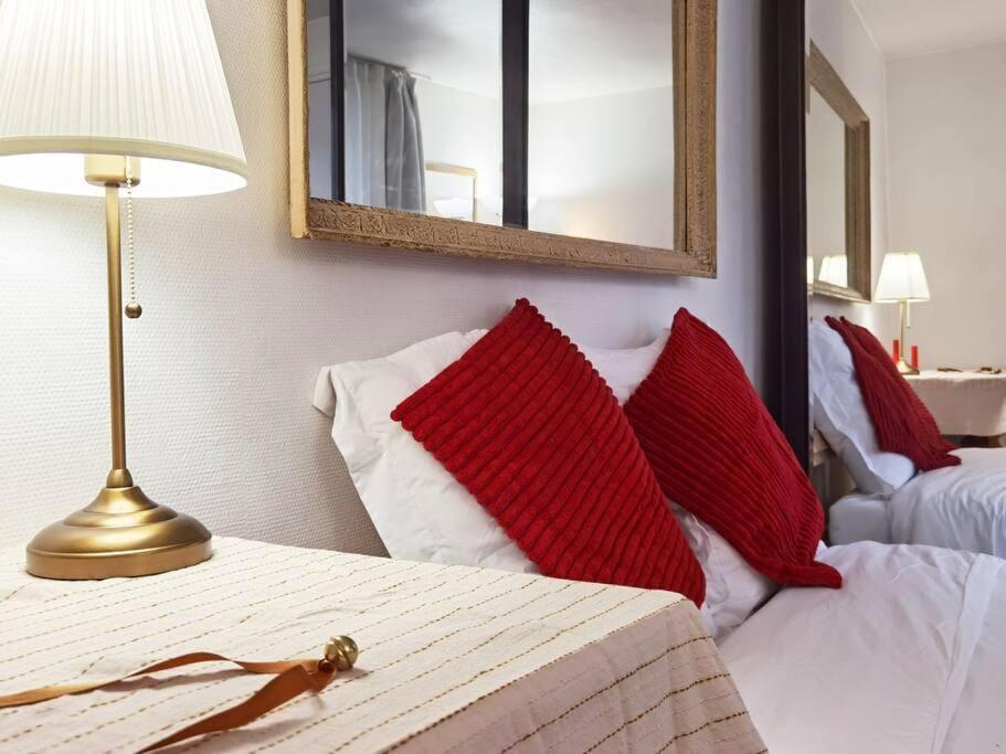 Chic Studio 30ms to Le Bon Marche N6-71 Apartment in Paris