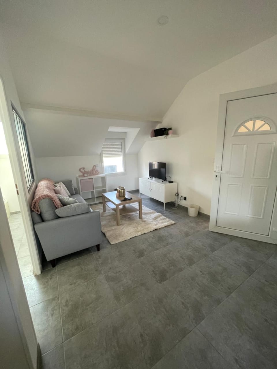 Kenaya K12 Apartment in Normandy