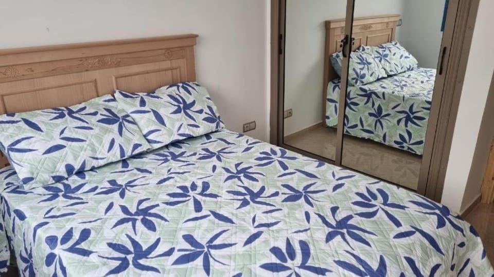 Très bel Appartement avec Piscine et Jardin Apartment in Casablanca-Settat