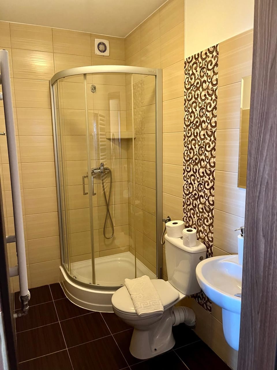 Shower, Toilet, Bathroom