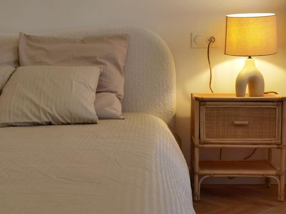 INS style 2 bdrs APT in 15arr cente 1mins to metro N15-128 Apartment in Paris
