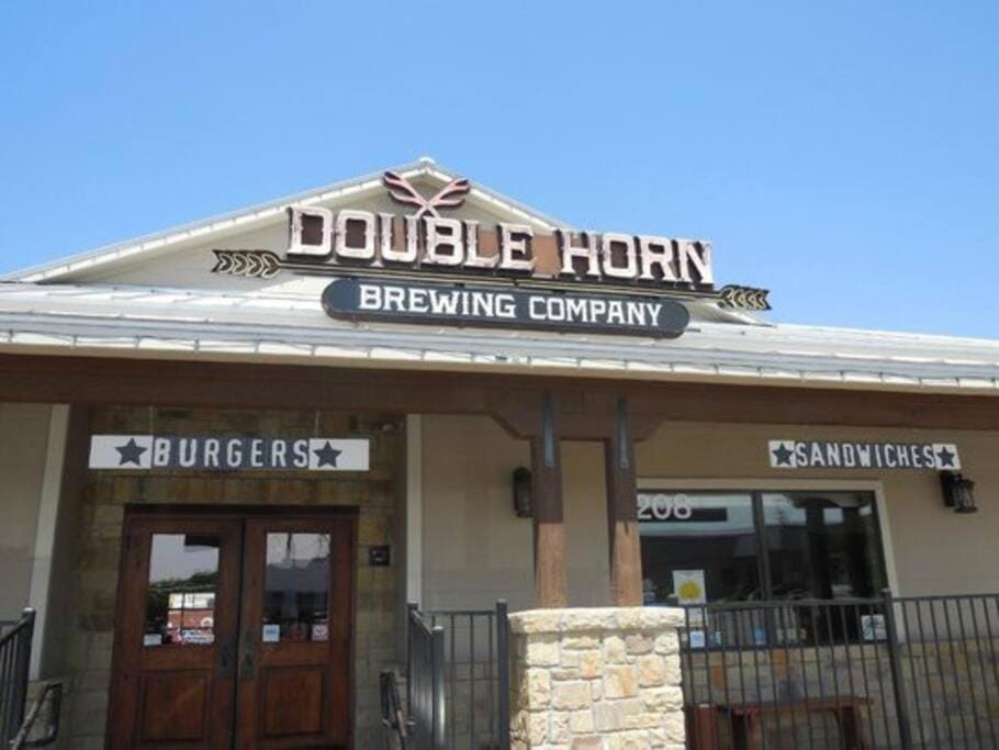 RUSTIC ARMADILLO CABIN with VIEW BY HIDDEN FALL PARK, Fenced yard for Dogs Cabin in Lake Travis