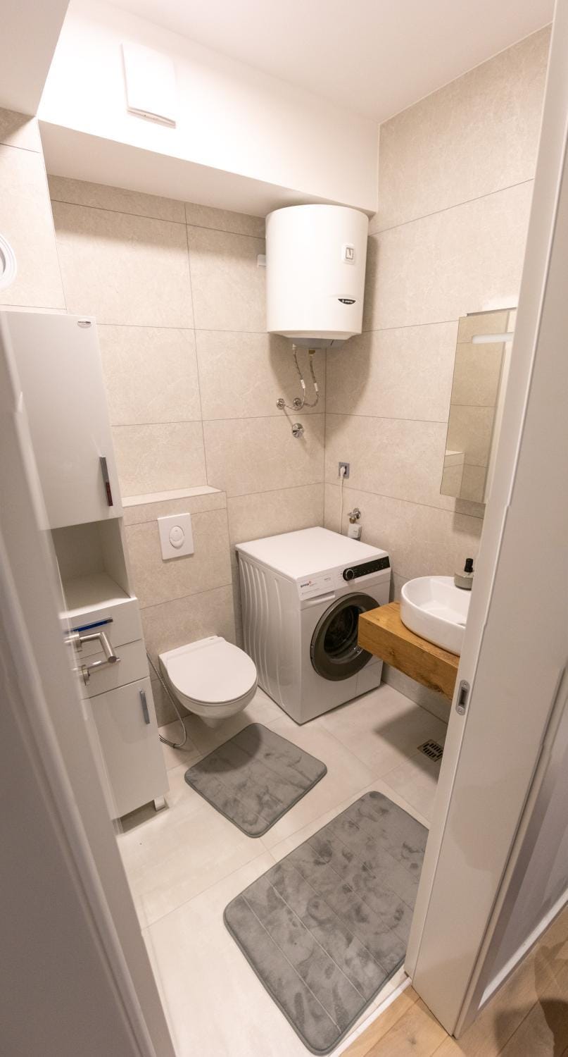 Toilet, Bathroom