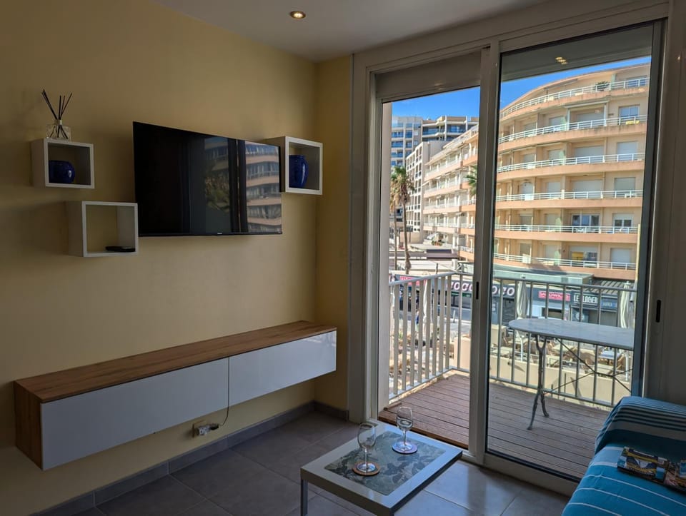 Ti Caraïbe appartement vue mer et parking gratuit du 1 juin au 30 septembre Apartment in Canet-en-Roussillon