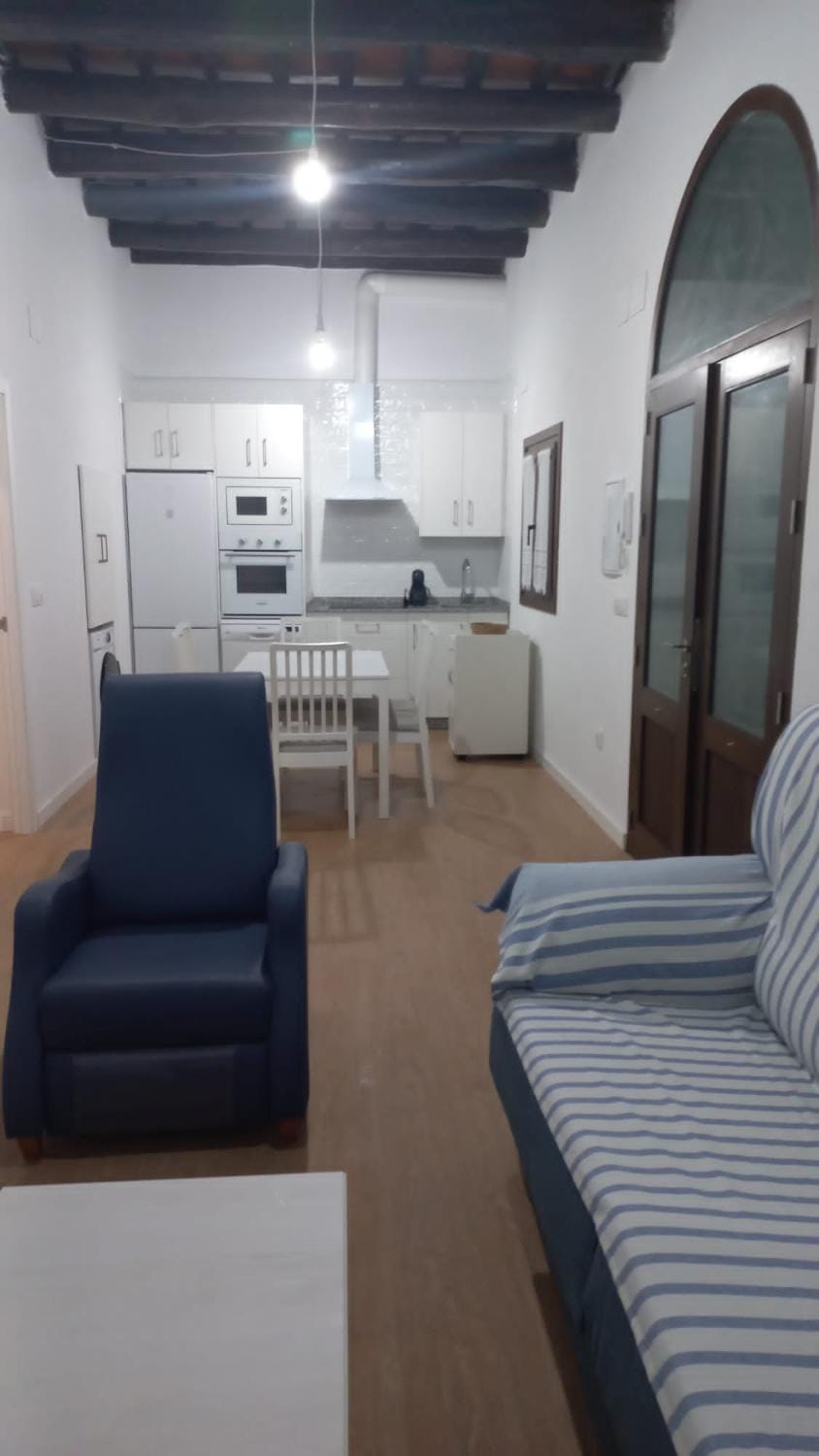 Kitchen or kitchenette, Seating area