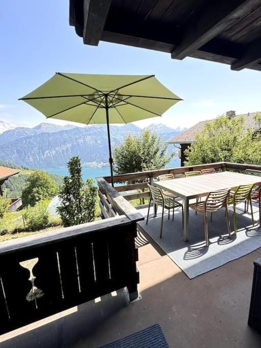 Day, Natural landscape, View (from property/room), Balcony/Terrace, Seating area, Dining area, Lake view, Mountain view