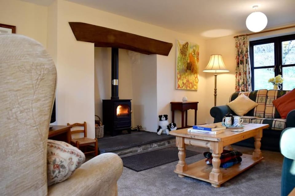 Idyllic Peaceful Hideaway House in Wales