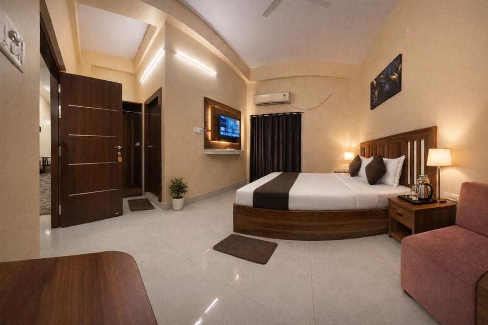 TV and multimedia, Photo of the whole room, Bedroom