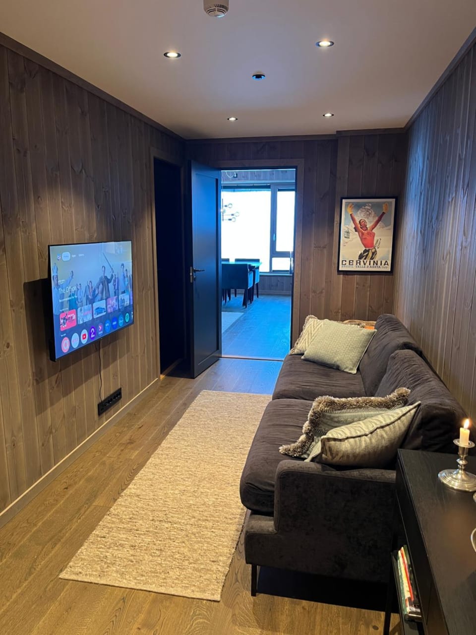 TV and multimedia, Seating area