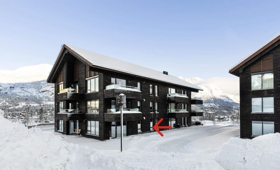 Property building, Winter